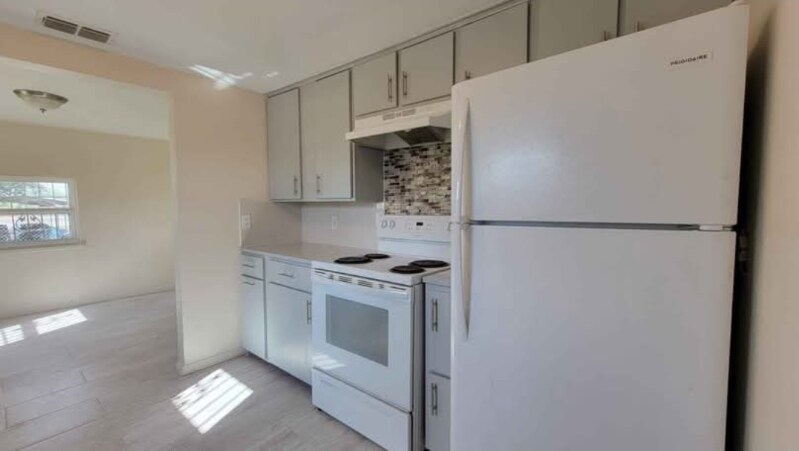 Building Photo - 41786 W Expy 83