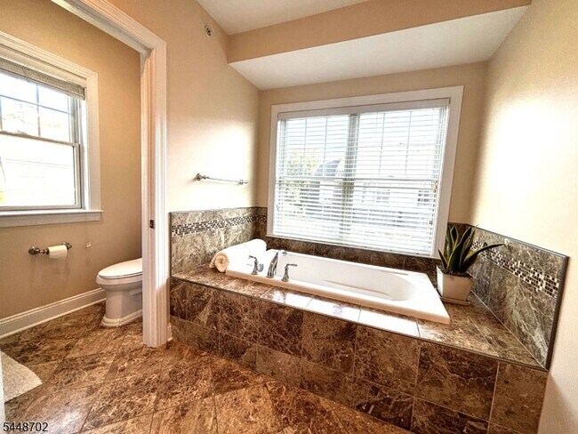 Building Photo - 5 A Foley Pl