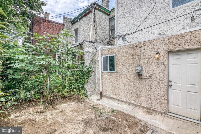 Building Photo - 4834 Olive St