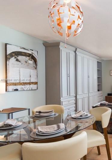 Building Photo - 2625 Collins Ave