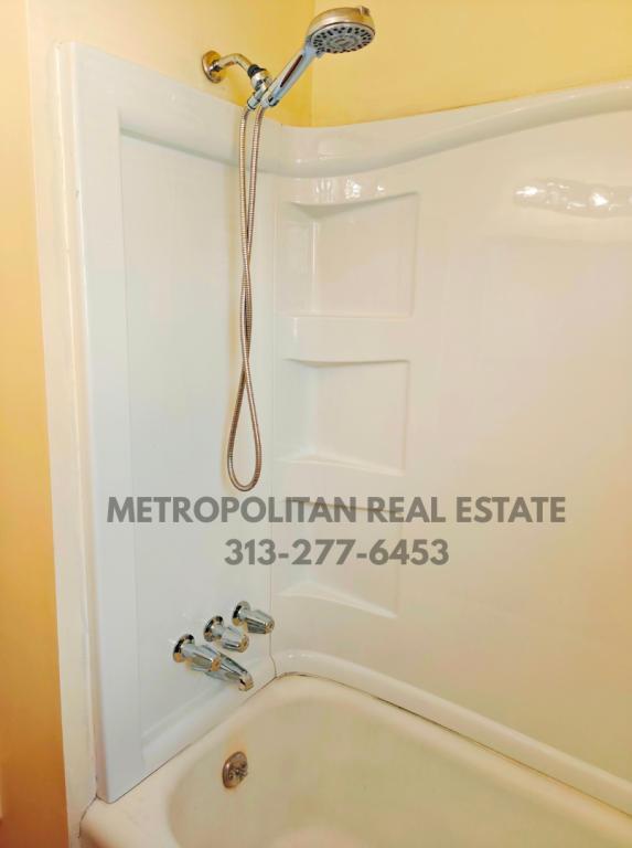 Building Photo - 35130 June Dr