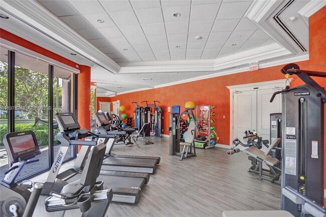 Building Photo - 2000 Island Blvd