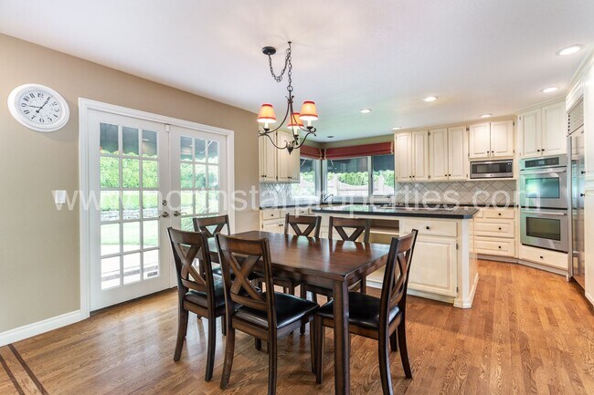 Building Photo - 16754 Quail Ct