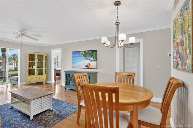 Building Photo - 1985 SW Palm City Rd