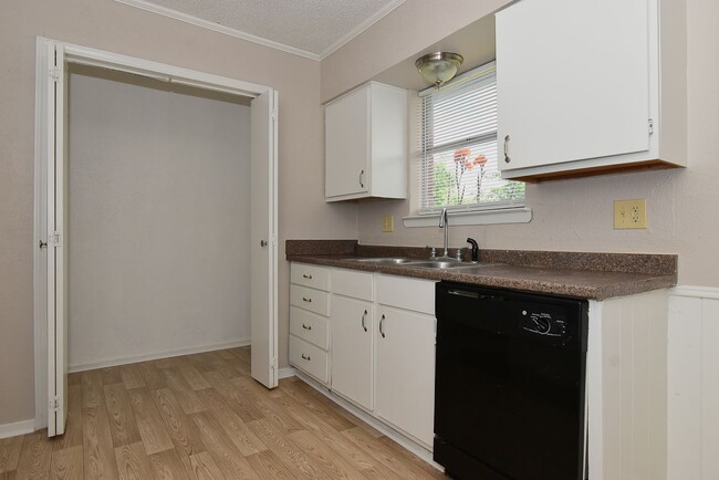 Building Photo - 3117 Chaparral- House