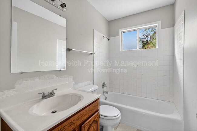 Building Photo - 7507 Blanding Dr