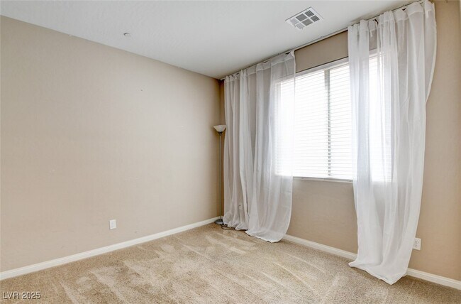 Building Photo - 462 Fortissimo St