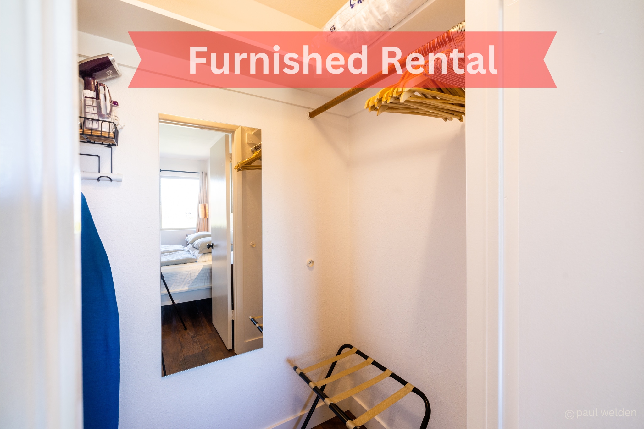 walkin closet - 1111 E University Dr