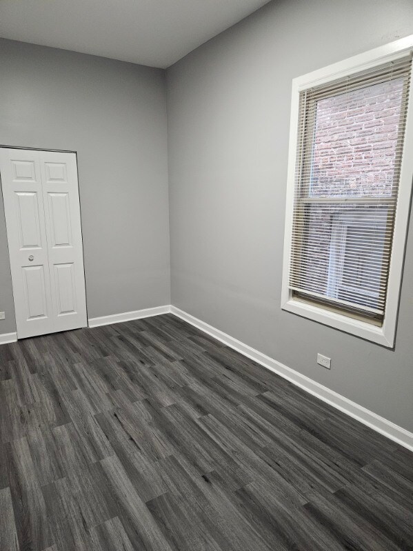 Building Photo - 8020 S Coles Ave