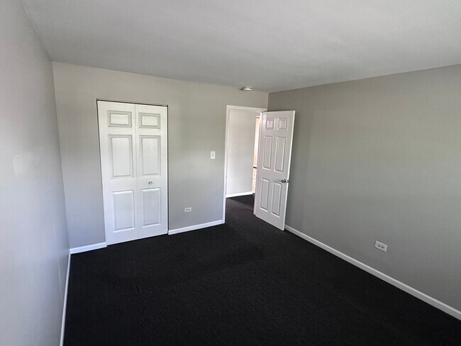 Building Photo - 14500 Cottage Grove Ave
