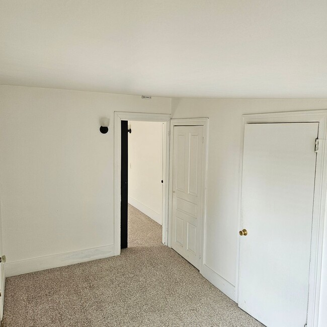 Building Photo - Bright 3 Bedroom, 1 Bath Home in Dallastown Schools!