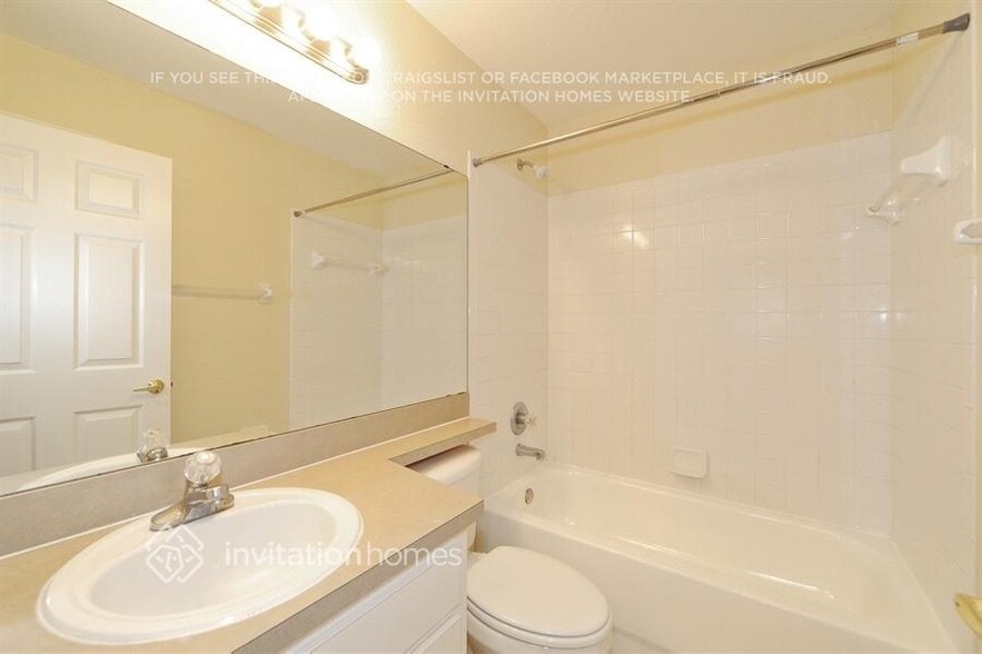 Building Photo - 7761 Canterbury Cir