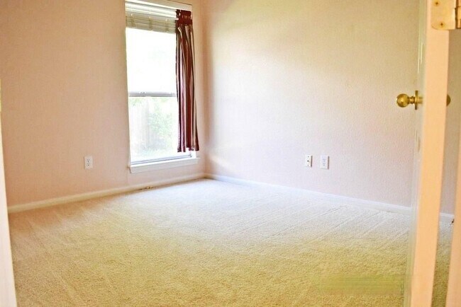 Building Photo - 1837 Maize Bend Dr
