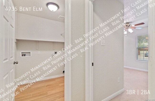 Building Photo - 4735 Bent Elm