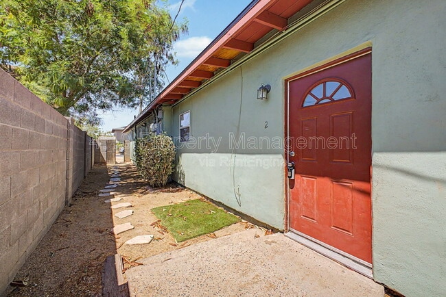 Building Photo - 1117 N 13th St