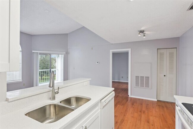 Building Photo - 711 Sugar Bay Way