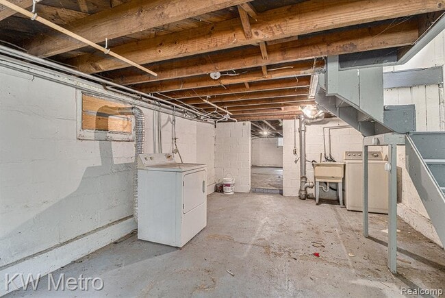 Building Photo - 508 Parkdale Ave