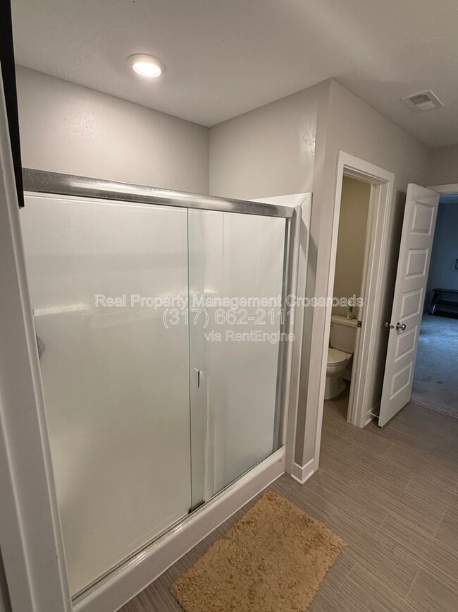 Building Photo - 8754 Laurelton Pl