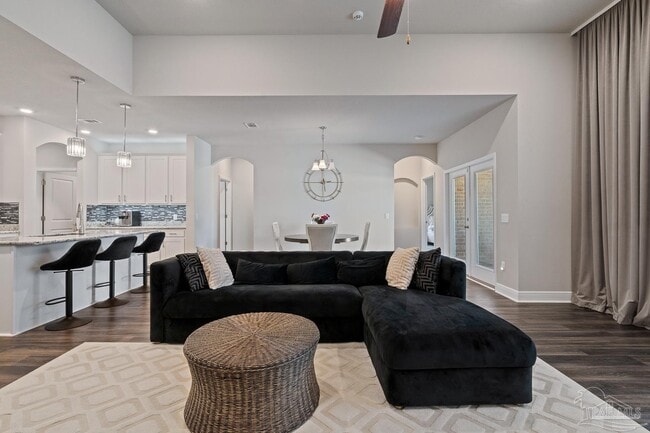 Building Photo - 3552 Pelican Bay Cir