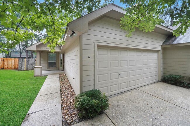 Primary Photo - 6 Valewood Pl