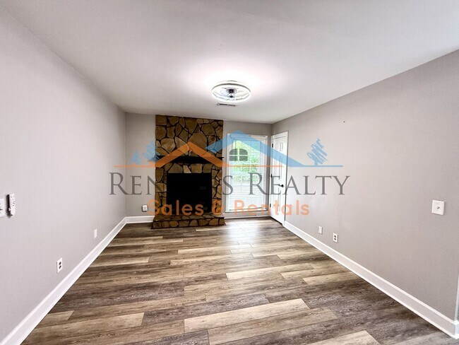 Building Photo - 2 Bedroom Condo on Chapman Mountain