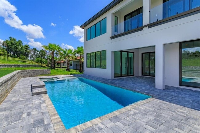 Building Photo - 16825 Bolsena Dr