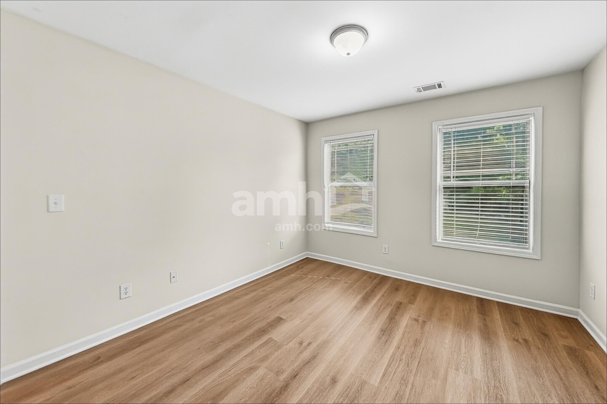 Building Photo - 1821 Stoney Chase Dr