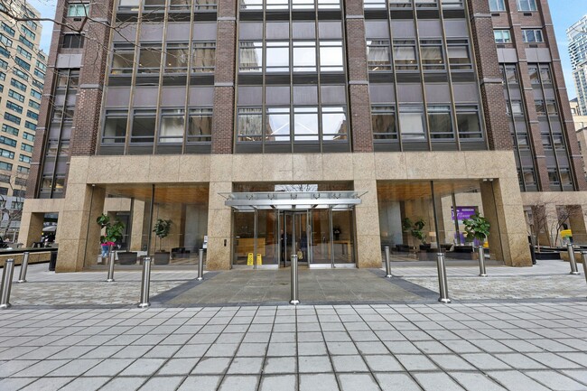 Building Photo - 322 W 57th St