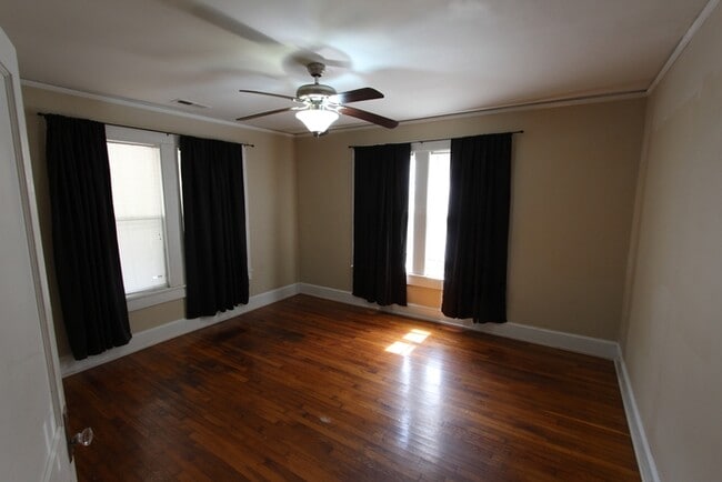 Building Photo - 234 Saluda St