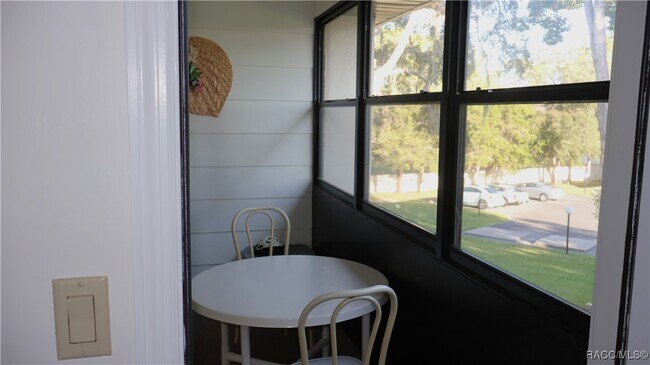 Building Photo - 115 E Hartford St