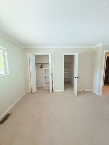Building Photo - Beautifully Updated 3 Bedroom Condo with Community Pool in the Heart of Greenville!