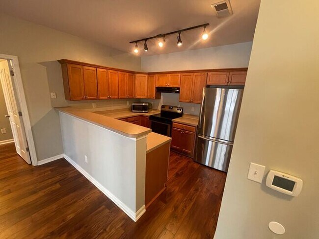 Building Photo - 1216 Duncan Gardens Dr