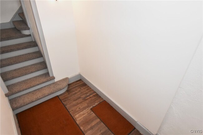 Building Photo - 137 Genesee St