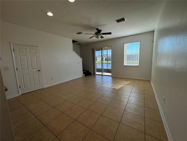 Building Photo - 11562 84th St Cir E