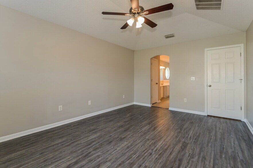 Building Photo - 12552 Big Gum Dr