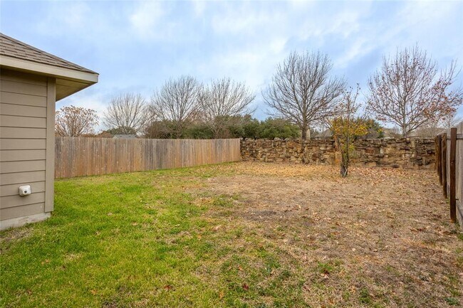 Building Photo - 615 Stampede Rd