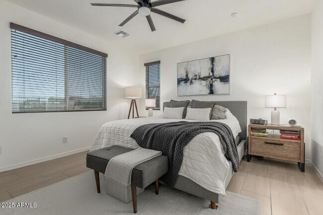 Building Photo - 17973 W Ashley Dr