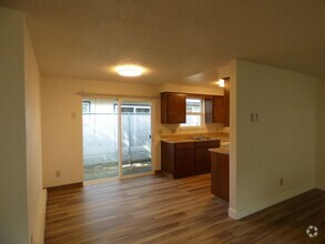 Building Photo - 1160-1180 18th St SE Salem, OR 97302