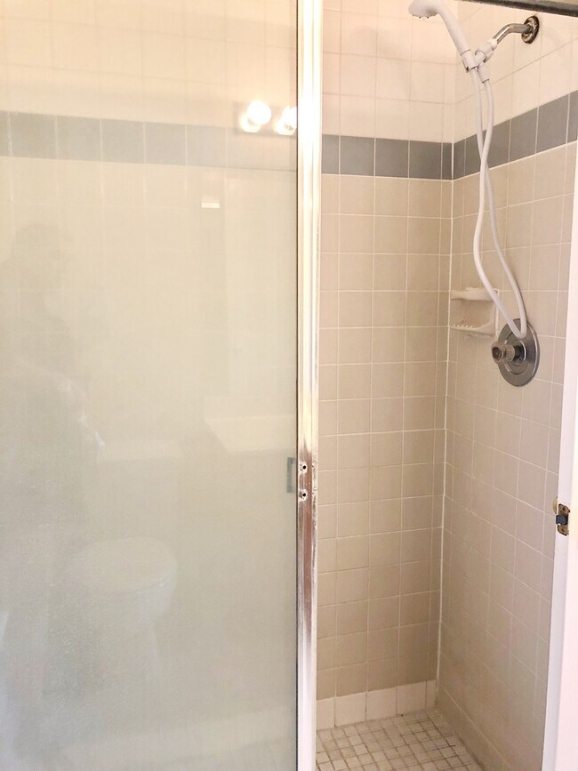 Building Photo - Wedgefield Golf Villa