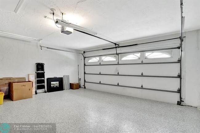 Building Photo - 1035 NW 5th Ave