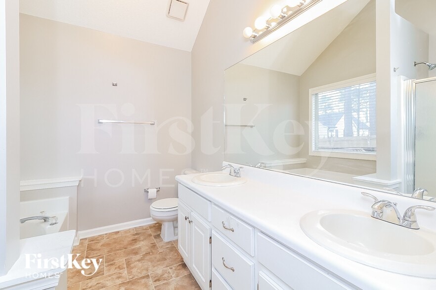 Building Photo - 4912 Baker Ridge Pl