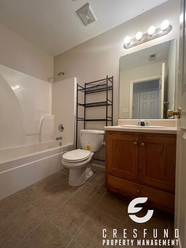Building Photo - READY TO MOVE IN TODAY? This 3 Bed, 2 Bath Is Ready For You!