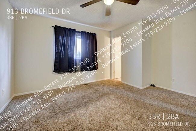 Building Photo - 913 Bromefield Dr