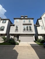 Building Photo - 9611 Knights Station Dr