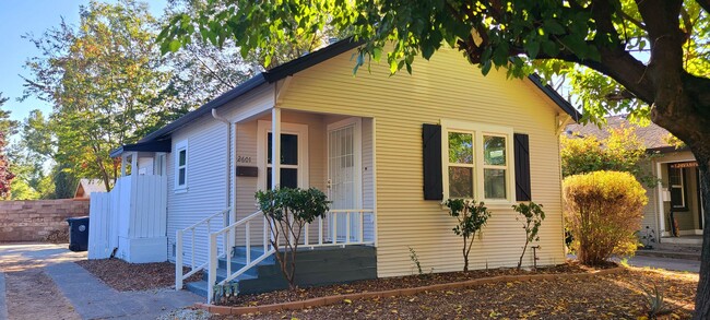 Primary Photo - Very Cute Newly Renovated Single-Family Ho...