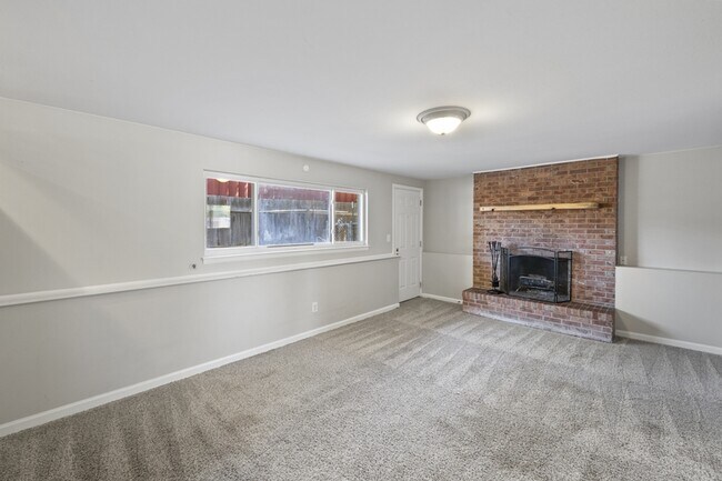 Building Photo - 1033 Turley Dr