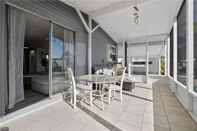 Building Photo - 125 Kim Dr