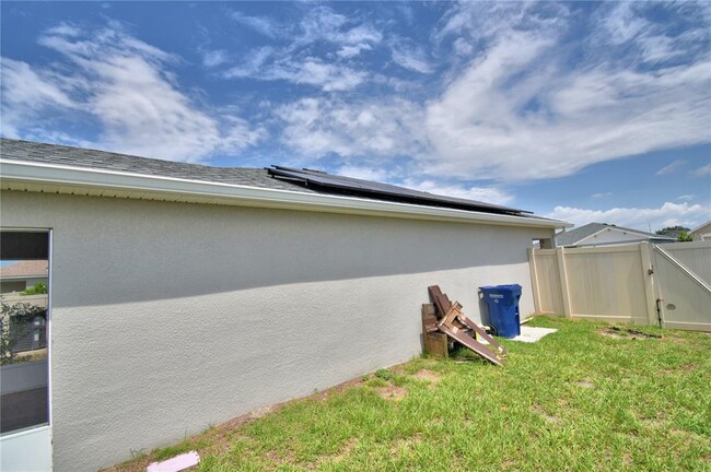 Building Photo - 605 Vittorio Dr