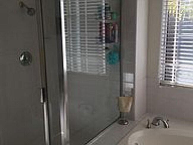 Building Photo - 1036 Pan Ct