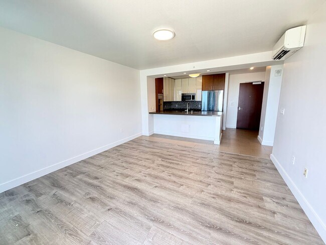 Building Photo - 600 Ala Moana Blvd